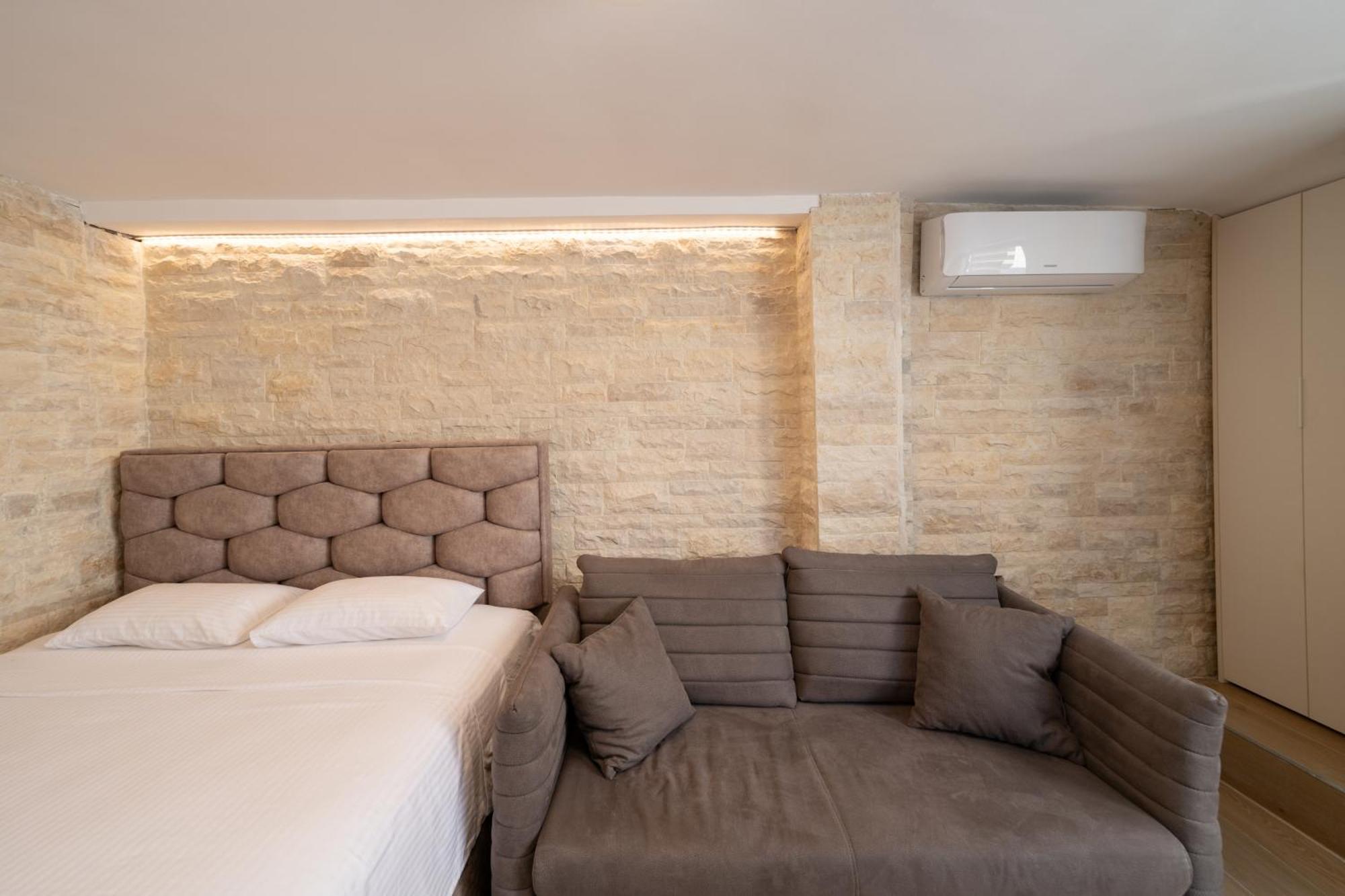 Christian Studio Apartments Umag Eksteriør billede