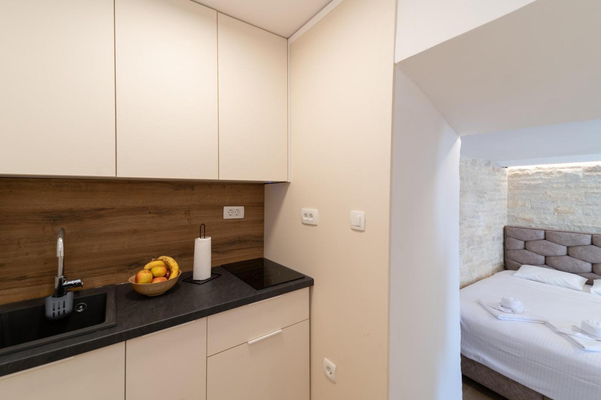Christian Studio Apartments Umag Eksteriør billede