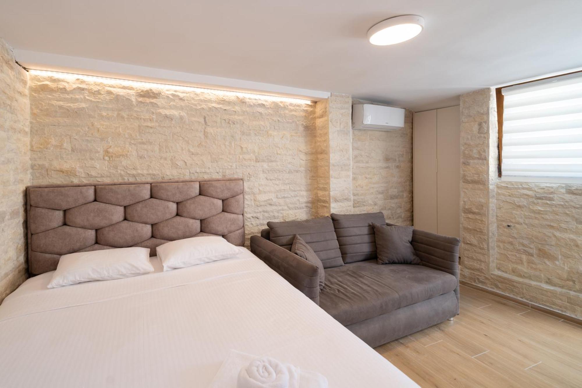 Christian Studio Apartments Umag Eksteriør billede